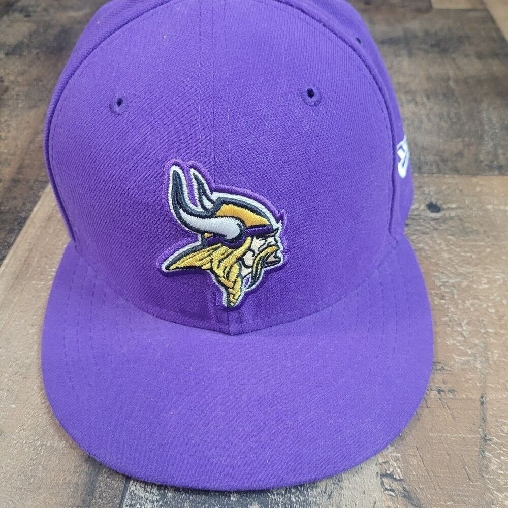 Minnesota Vikings Hat Cap Fitted 6- 5/8 Purple Gold‎ Pre-Owned GO VICKINGS